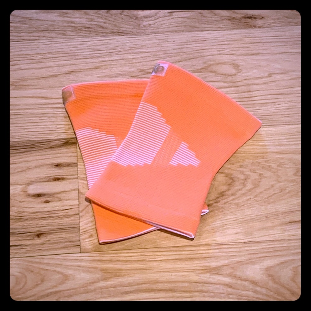 Brand New EXO Knee Sleeves - Coral